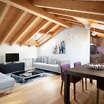 Apartment Kk Como